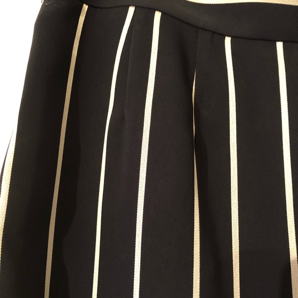 Wide Leg Stripped Capri with Side Slit - Picture 6 of 8